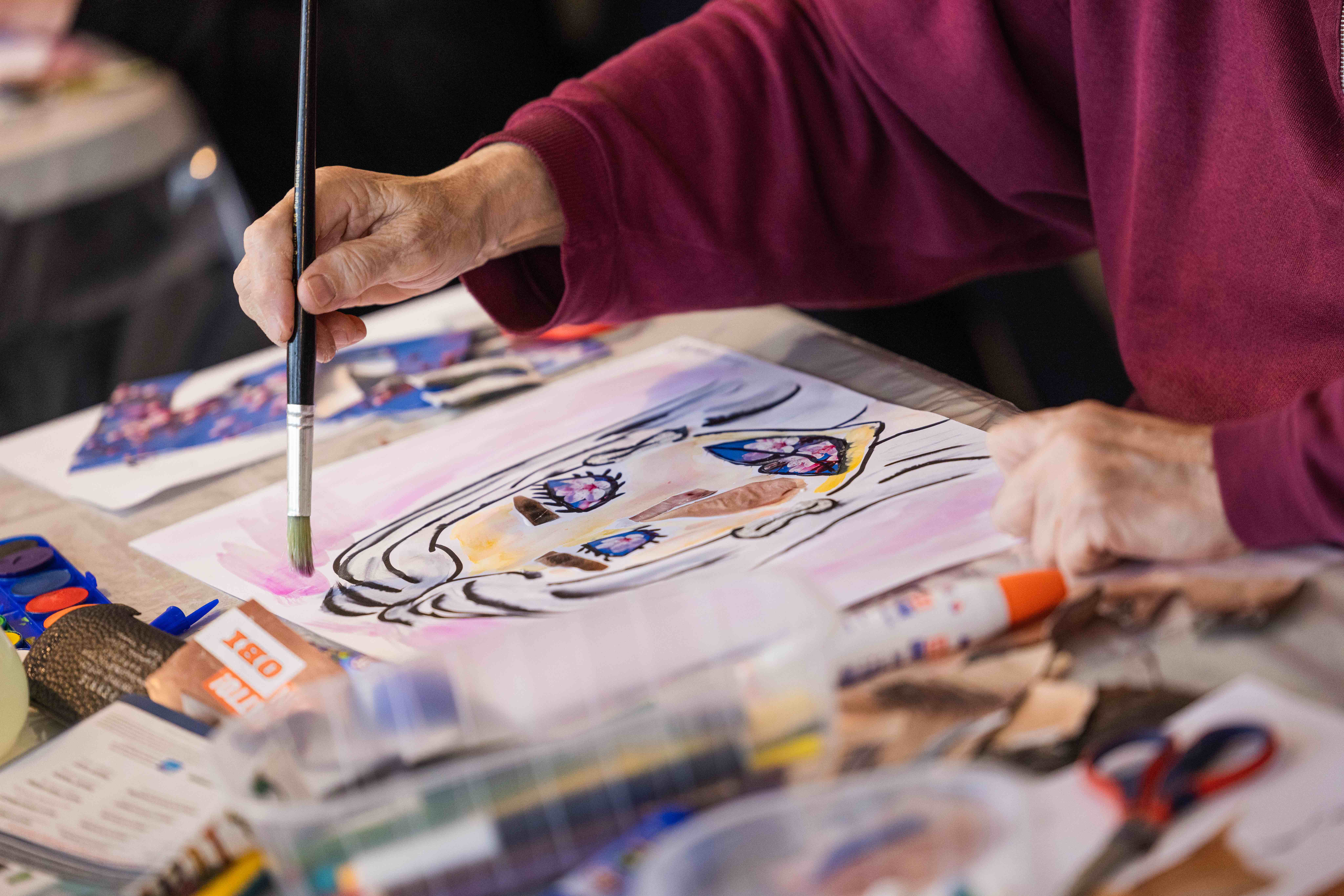 La vita creativa per affrontare la malattia: un laboratorio di Arteterapia per i pazienti colpiti da Parkinson, Ictus e Alzheimer